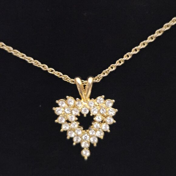 Unbranded Jewelry - Gold Tone Clear Rhinestone Heart Shaped Pendant Necklace 19"